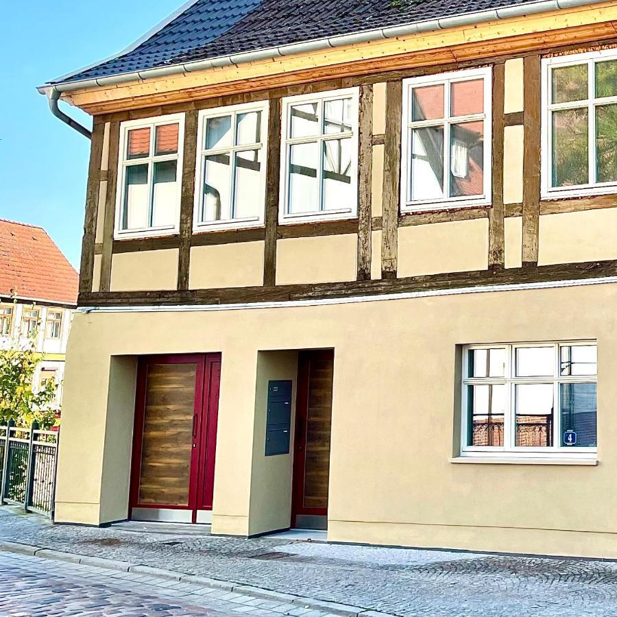 Stilvolle, Zentrale Ferienwohnung Bocksbruecke Mit Parkplatz ซัลซเวเดล ภายนอก รูปภาพ